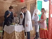 День 8 Марта премьера спектакля "Лошадиная фамилия"